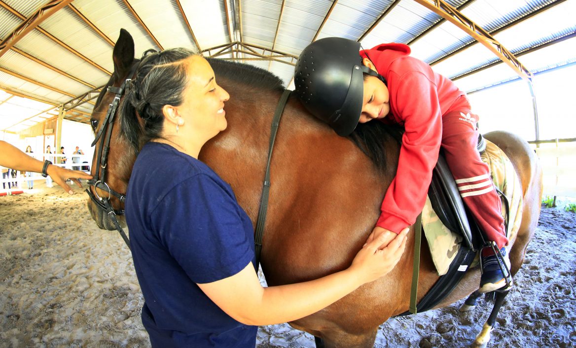 Equinoterapia Refuerza Autonom A De Ni Os Ni As Y Adolescentes Con