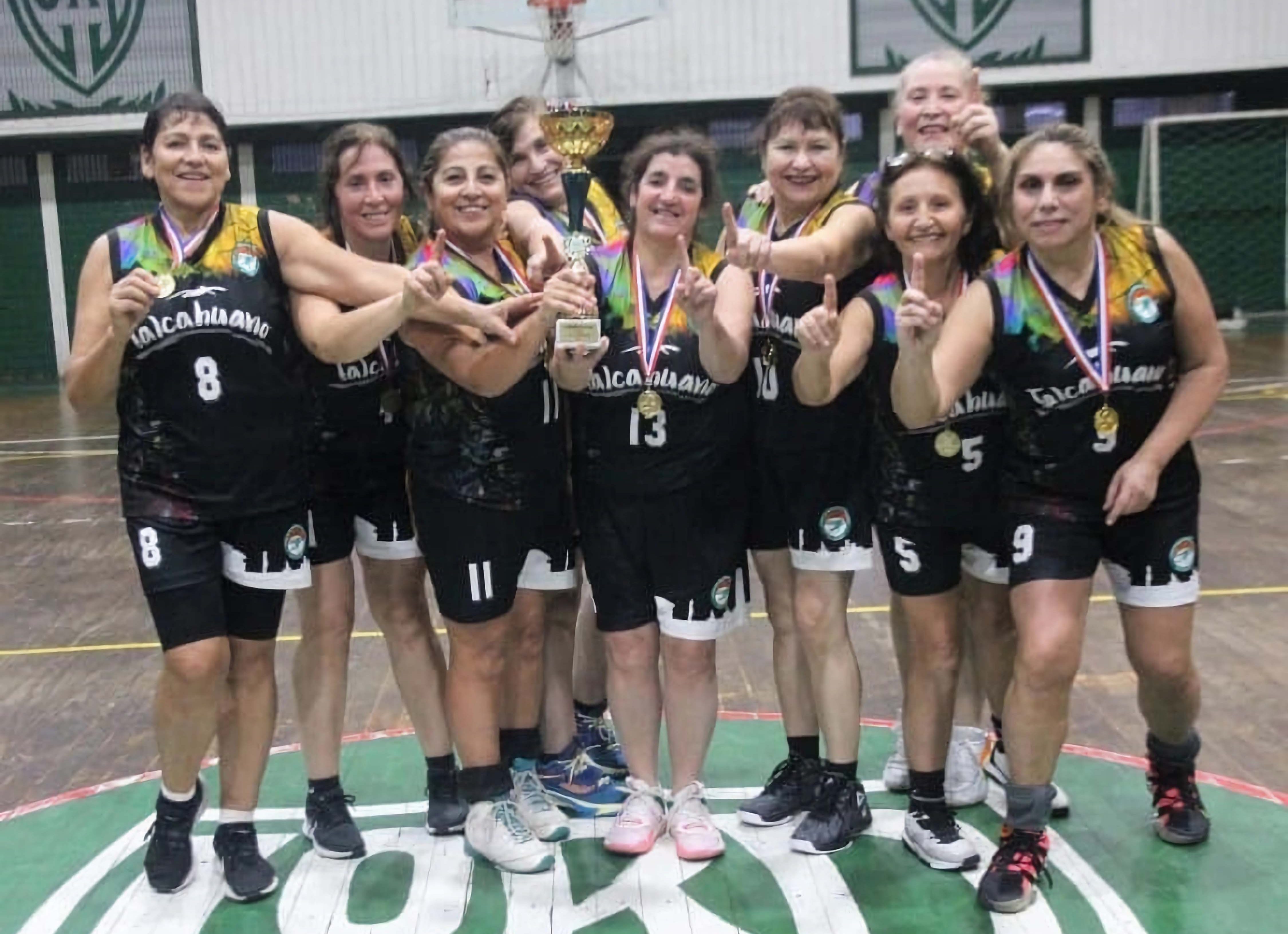 Talcahuano se quedó con el título de básquetbol en cuadrangular para 50