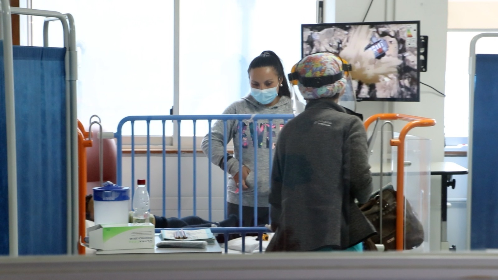 Hospital de Tomé habilita nuevas camas pediátricas para hacer frente a