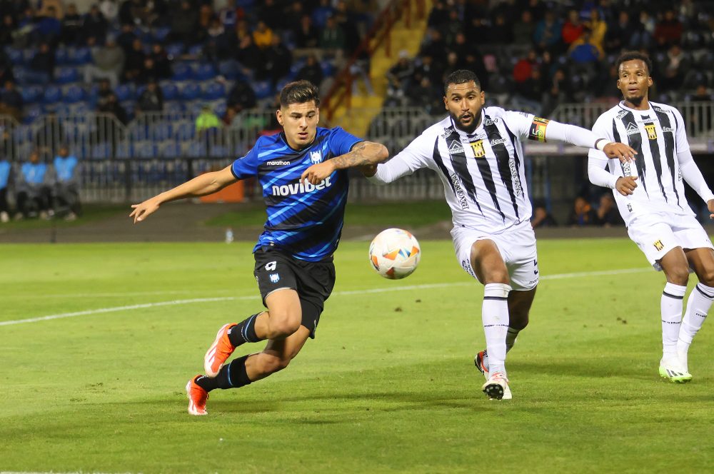 Huachipato Va A La Altura Por Un Resultado Que Encamine La Clasificaci N