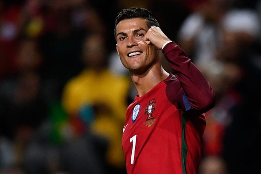 Cristiano Ronaldo Agranda Su Leyenda 2956