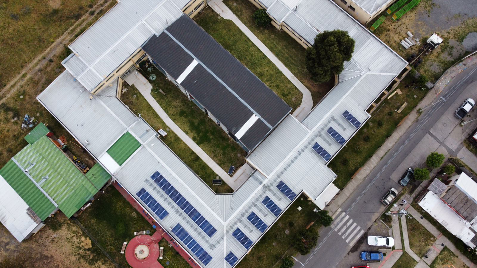 Liceo Polivalente La Frontera de Negrete inaugura sistema solar ...