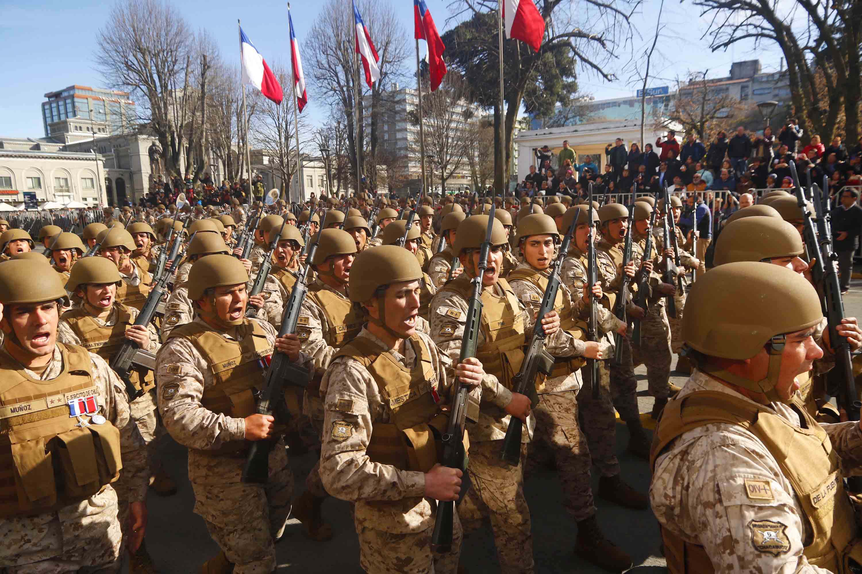 Parada Militar se realizará frente al Teatro Regional