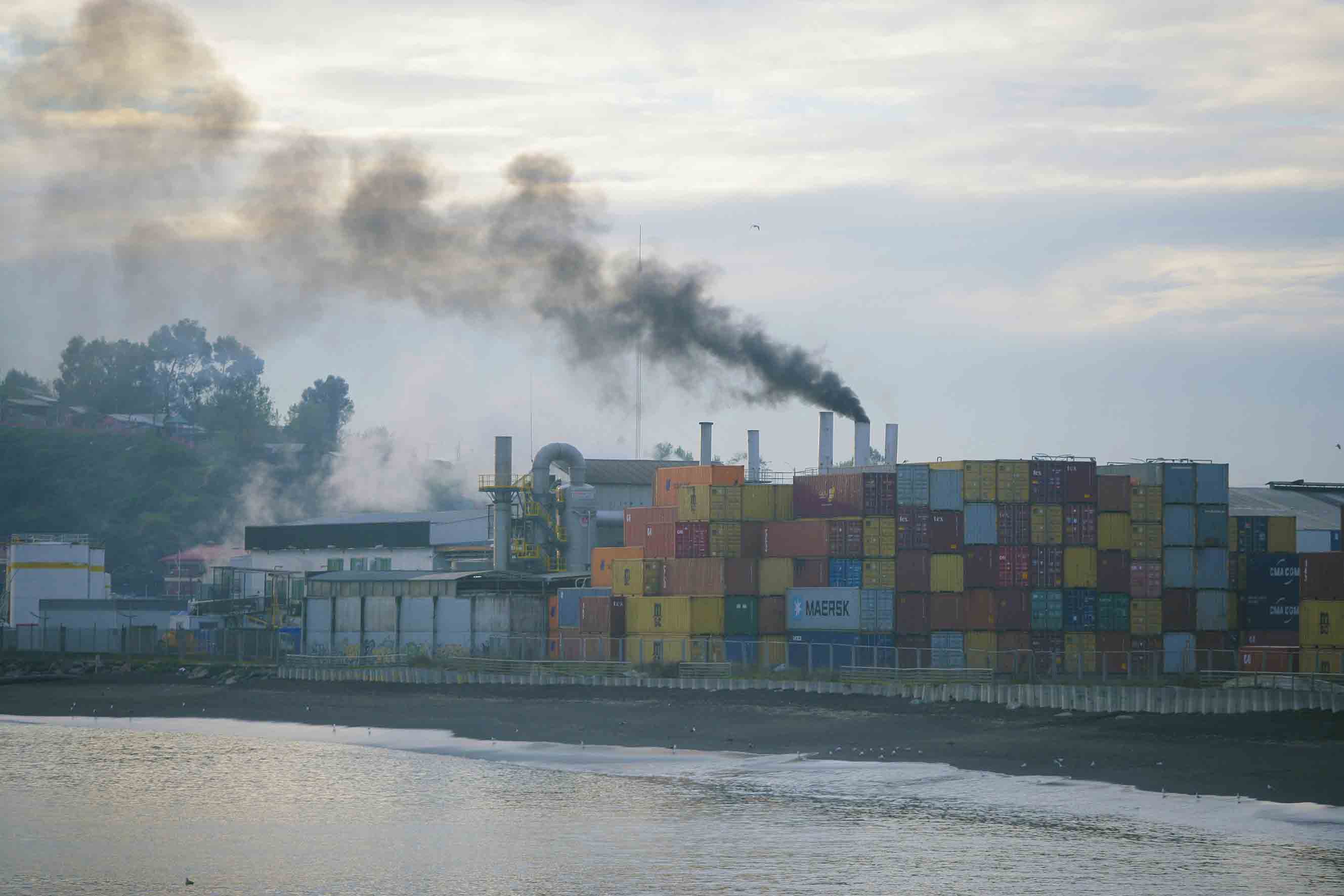 Lota y Coronel toman acciones para enfrentar malos olores producidos ...