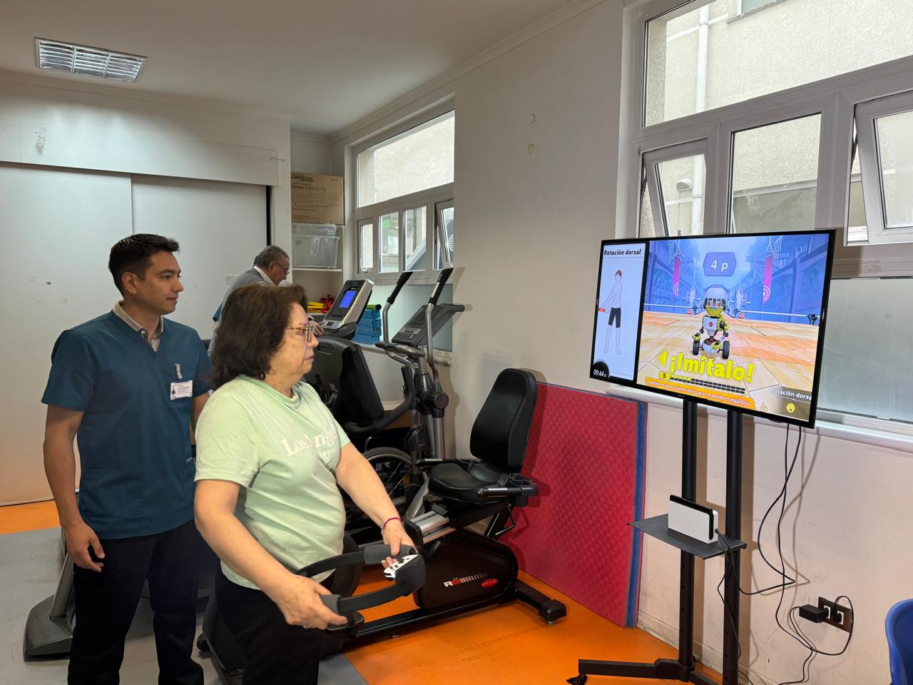 Salud municipal de Concepción incorpora videojuegos activos en salas de rehabilitación