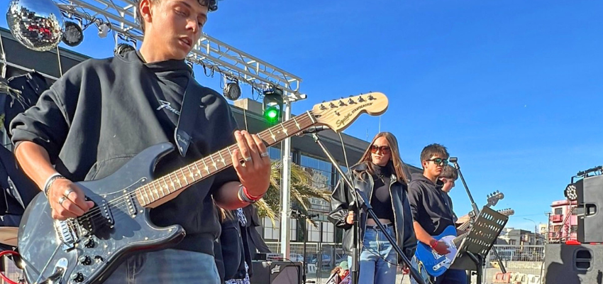 School of Rock Concepción consolida su presencia en la zona con show en escenario Pueblito REC