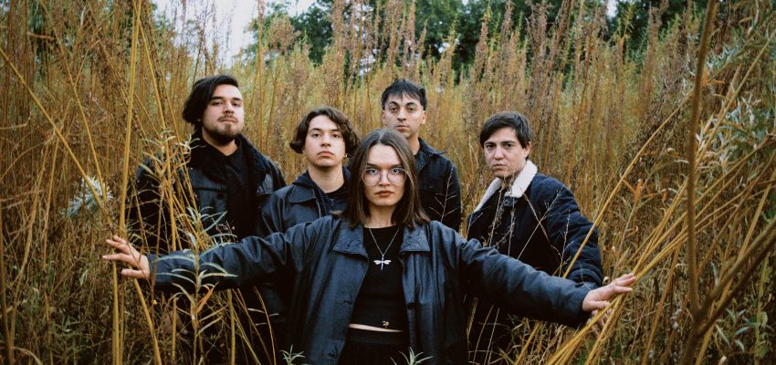 Quivik llega a la capital del Biobío de la mano de su primer larga duración “Manantial”