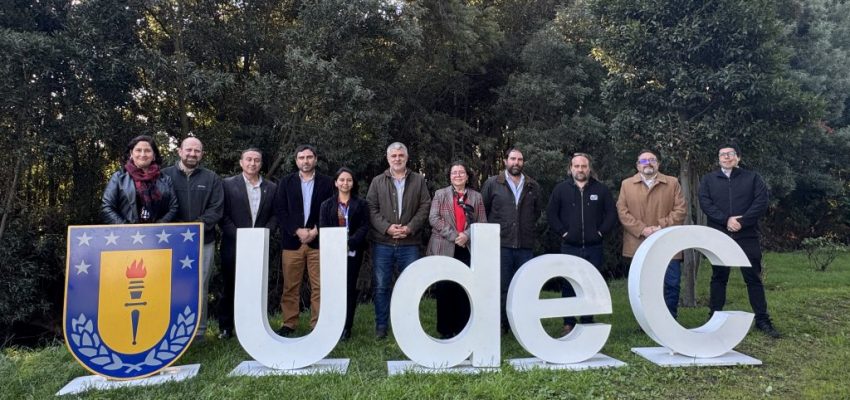 UdeC firma convenio con Asociación de Canalistas del Laja para fortalecer gestión hídrica y vinculación territorial