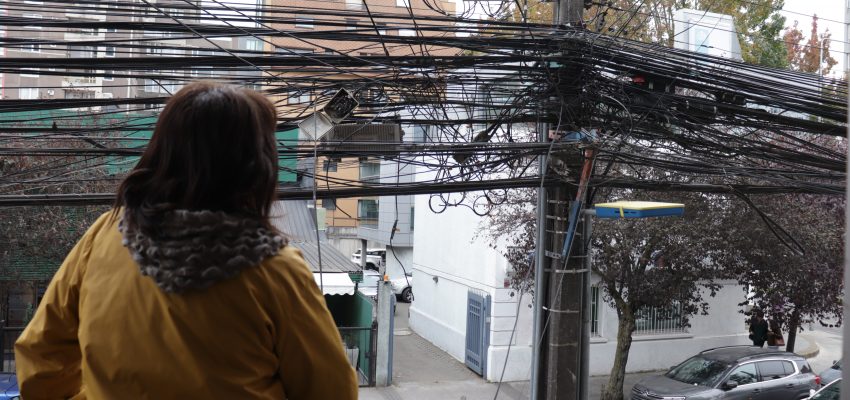 Desde un segundo piso en Concepción: cuando los cables chocan con tu ventana