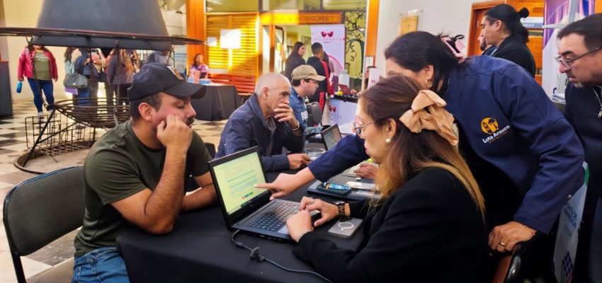 Estudiantes del CFT Lota Arauco apoyan a contribuyentes en Operación Renta 2026