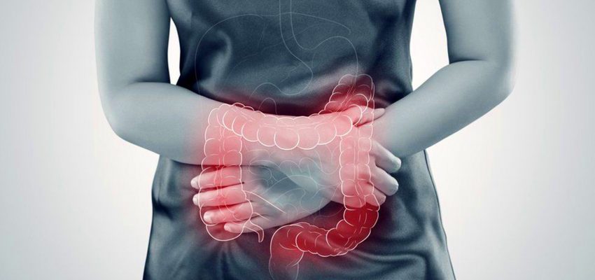 Cáncer colorrectal: estilos de vida actual provocan una sostenida alza de casos en personas jóvenes