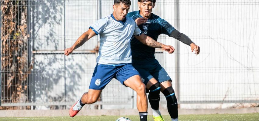 Naval necesita festejar afuera para pelear en serio el ascenso