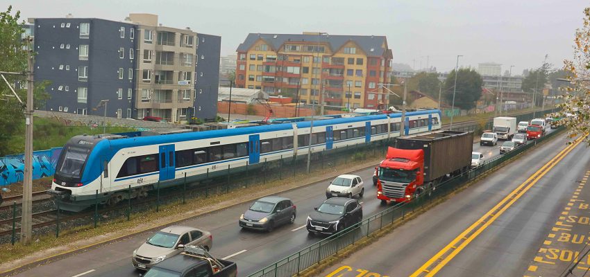 Los efectos del descarrilamiento: usuarios y congresistas exigen fortalecimiento del transporte ferroviario