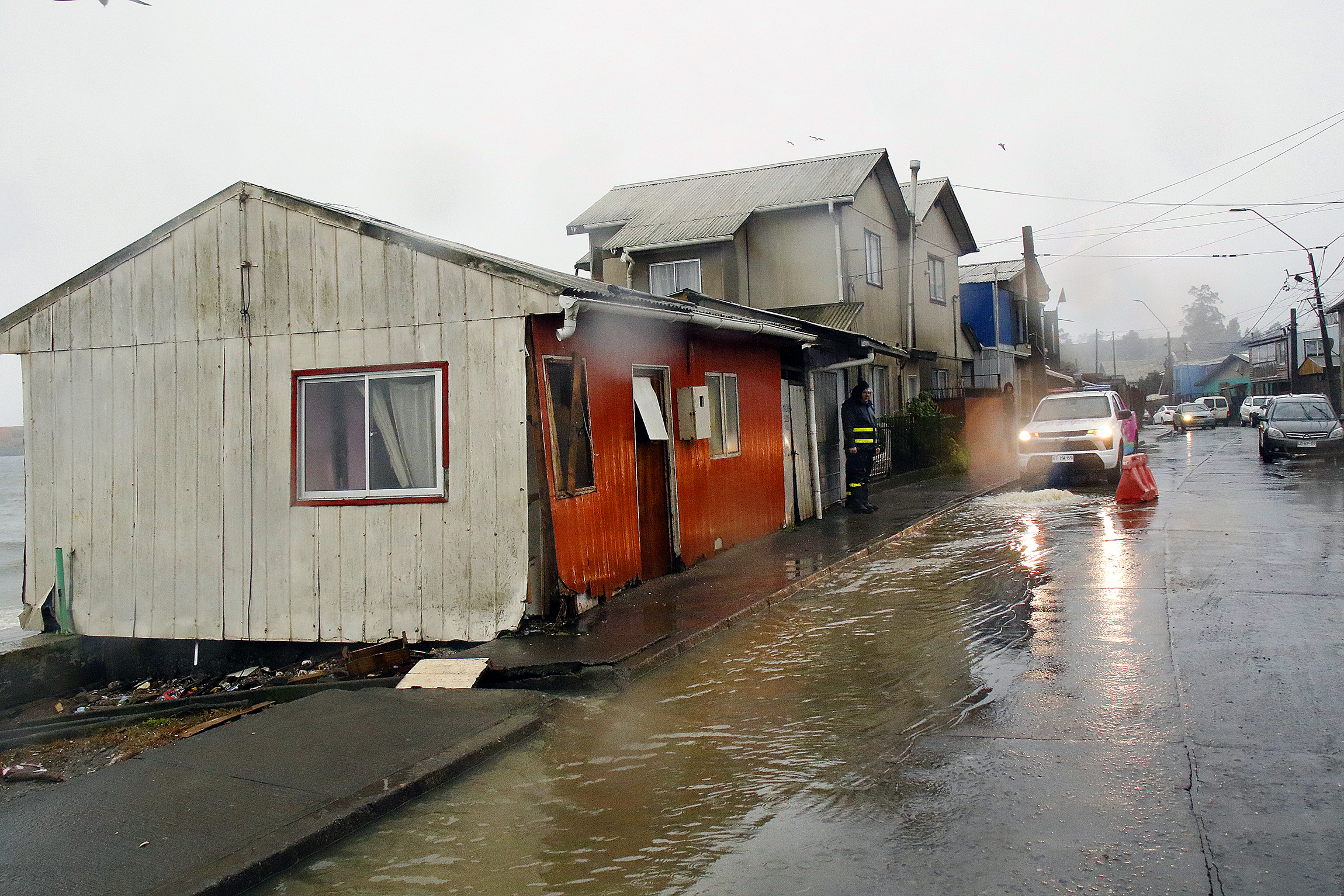 Temporal deja estragos en Penco y decreta Alerta Roja en Arauco