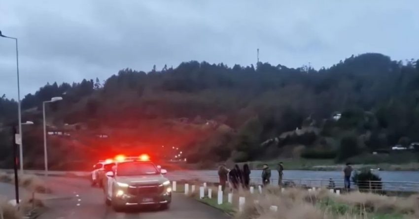 Investigan hallazgo de cuerpo sin vida en la costa de Tirúa