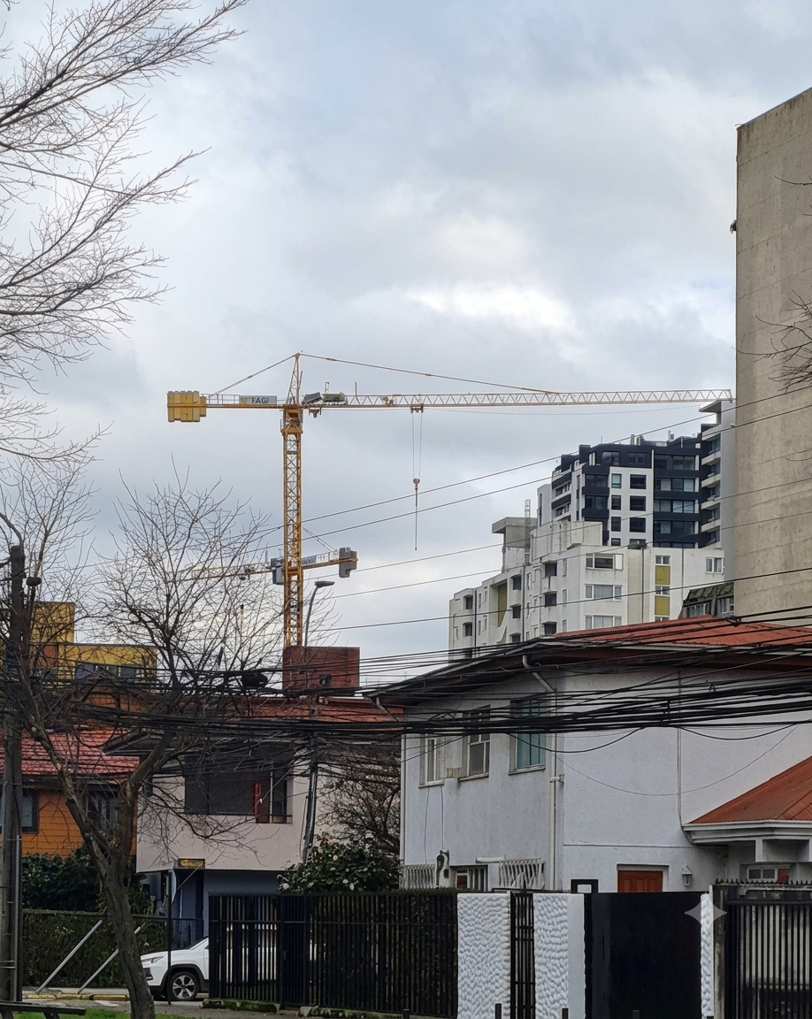 Corte de tránsito en Concepción por retiro de gran grúa
