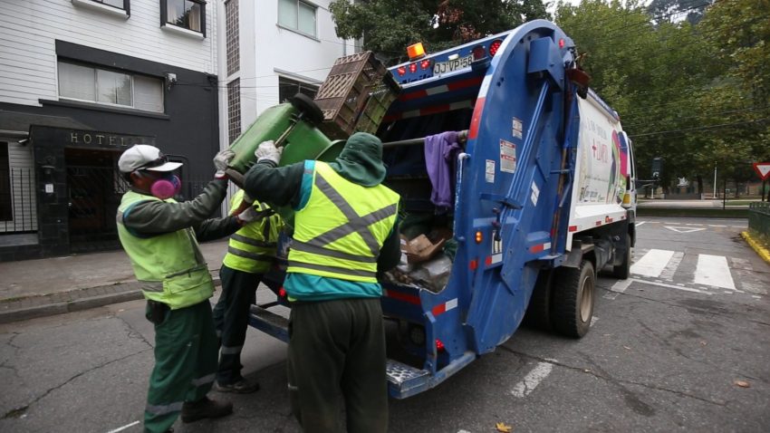 Concepción suspende retiro de basura este miércoles por festividad del gremio