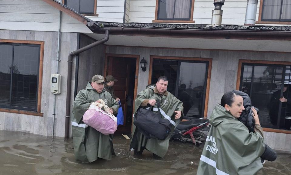 Sistema frontal provoca desborde de ríos y evacuaciones en la región del Biobío