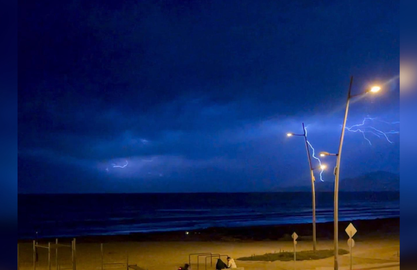 Sistema frontal en el norte de Chile provoca evacuaciones y suspensión de clases