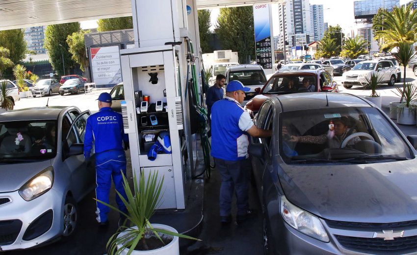 Gobierno confirma alza de combustibles y diésel antes de Fiestas Patrias